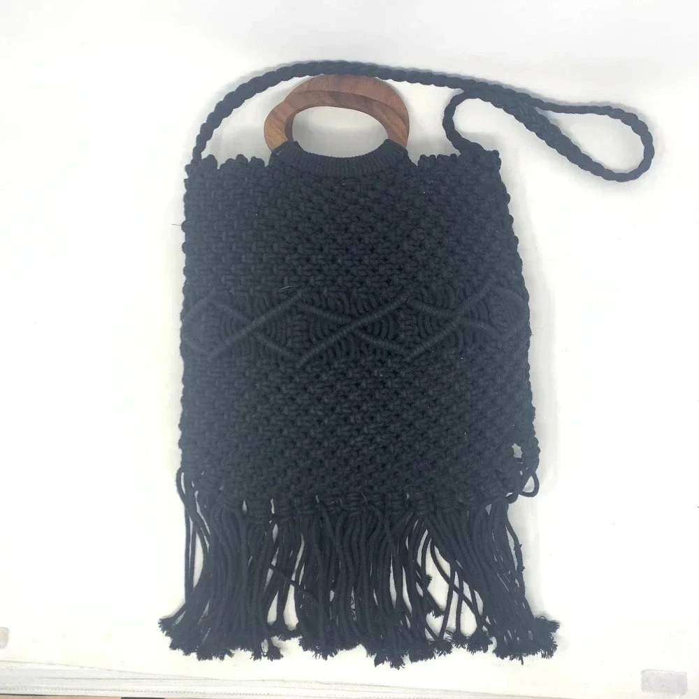 Danielle Nicole Macrame‎ Fringe Tassel Wooden Handle Crossbody Bag in Black - Picture 3 of 10